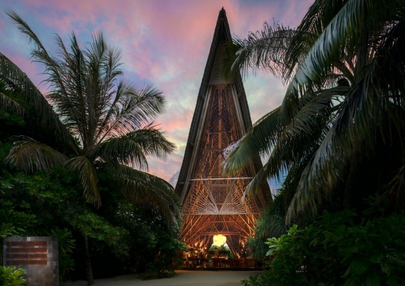 Mövenpick Resort Kuredhivaru Maldives