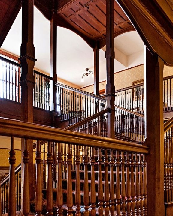 New York Lodge