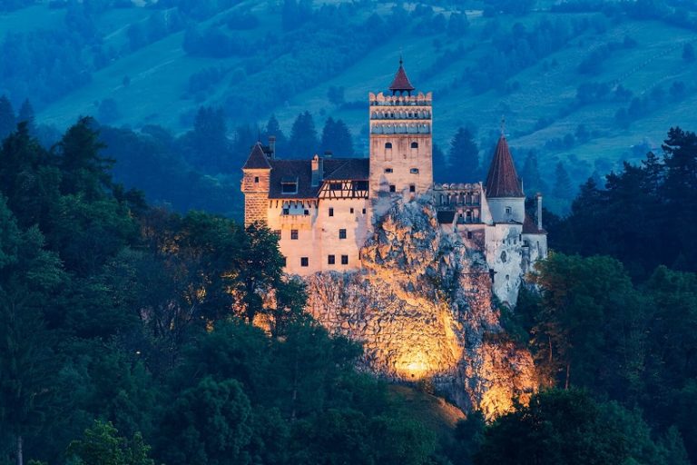 Draculas Castle In Romania Is Now Offering Free Vaccinations To Visitors
